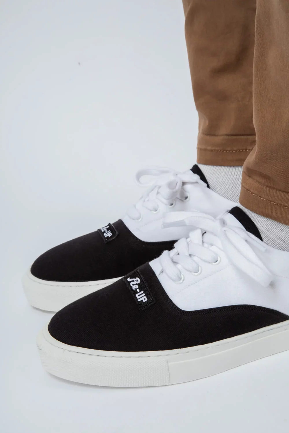 BLACK CLASSIC – Image 2