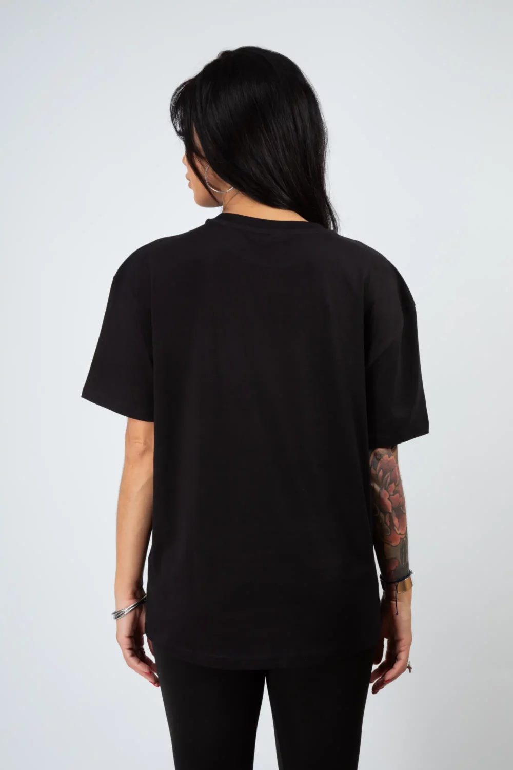 BLACK-TEE – Image 9