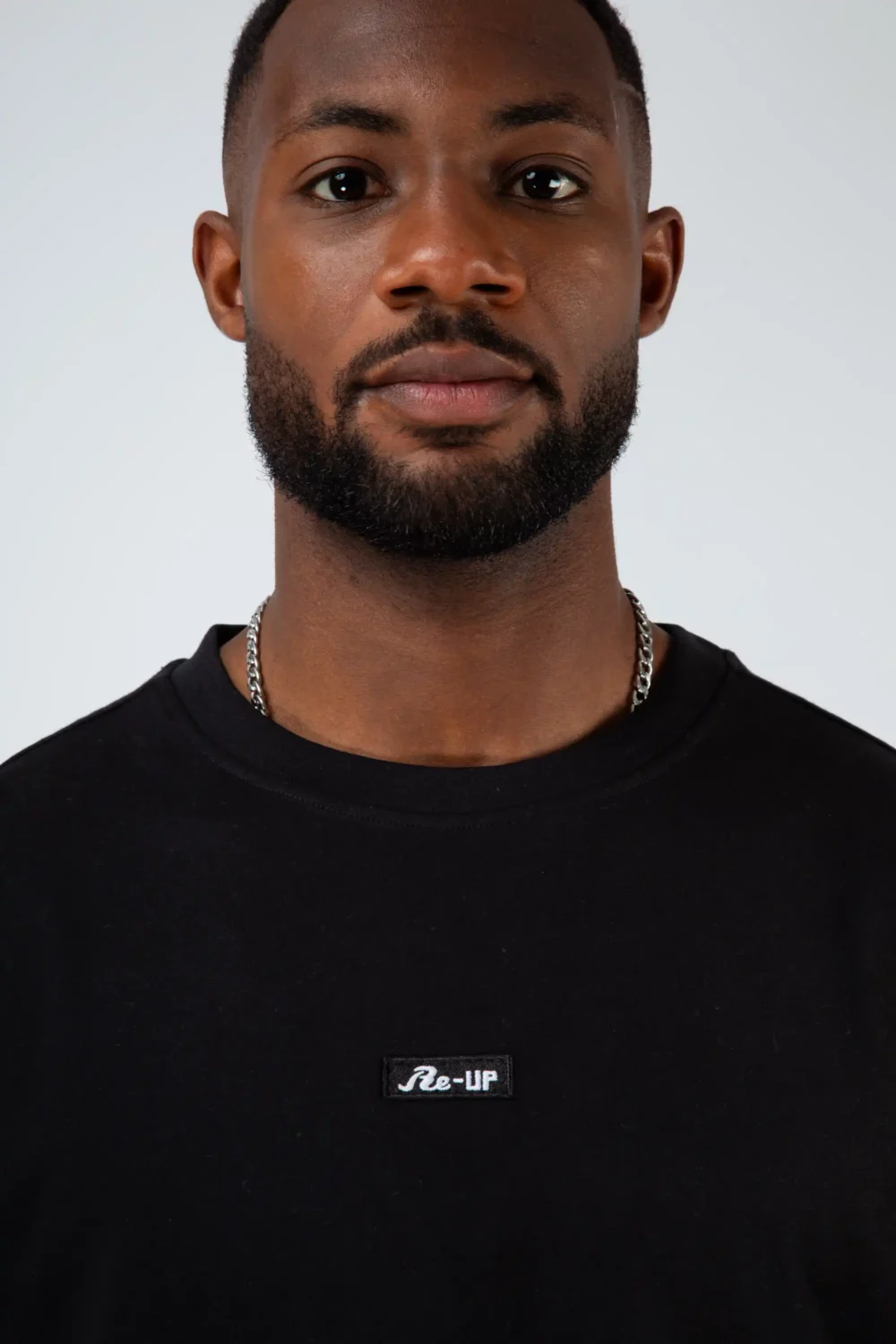 BLACK-TEE – Image 2